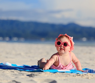 Consejos para ir a la playa con un bebé pequeño