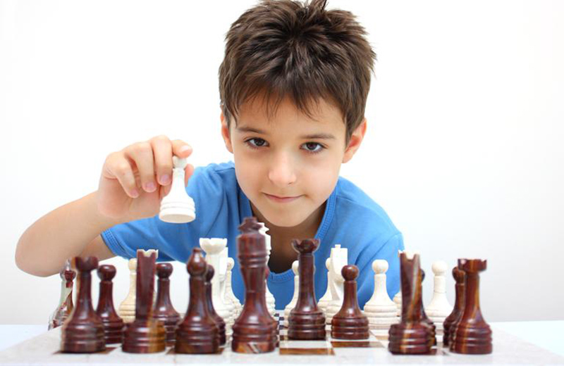 enseñar ajedrez a niños