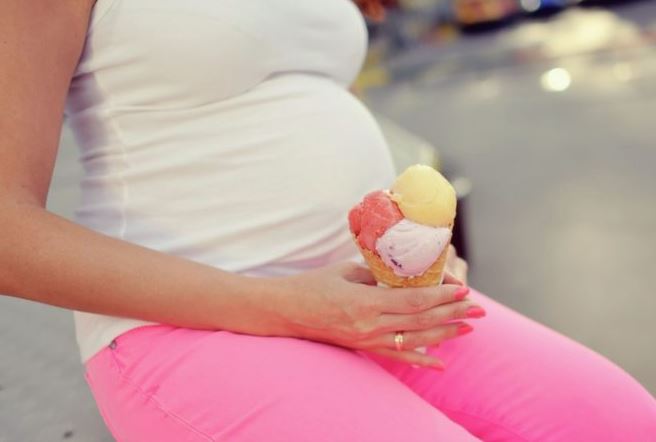 se puede comer helado durante el embarazo