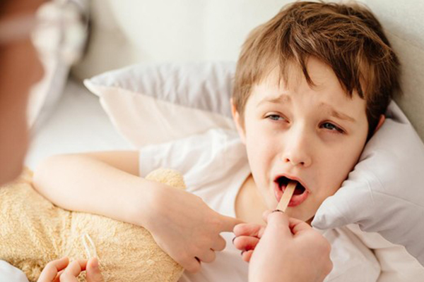 fièvre et toux chez les enfants