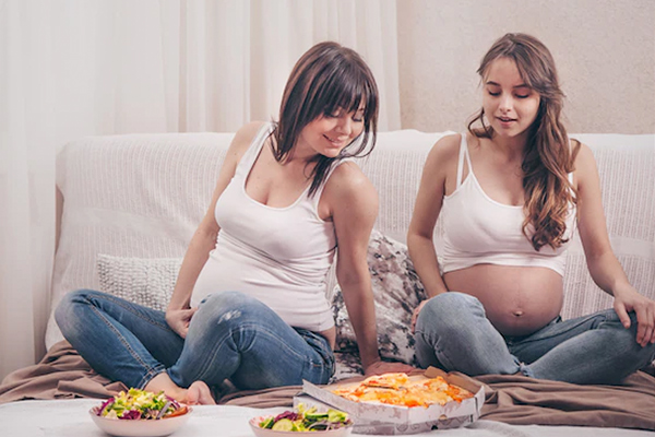 Une femme enceinte peut-elle manger de la pizza ?