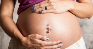 embarazadas con piercing