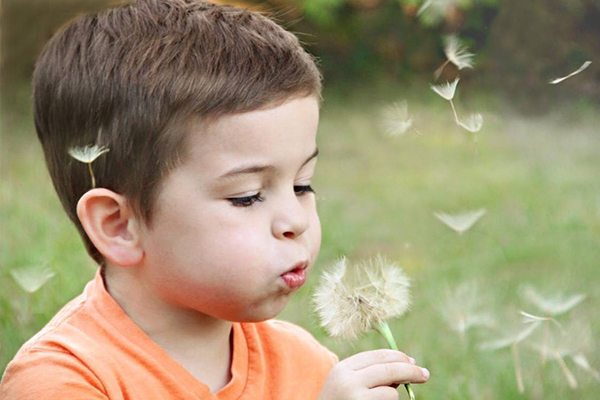 a que edad aprenden a sonarse la nariz